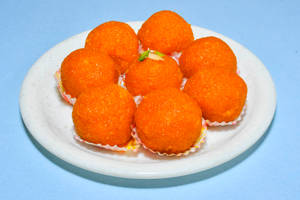 Kanpuri Laddu