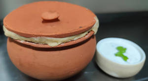 Matka Chicken Dum Biryani