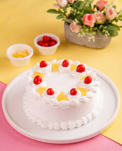 Pineapple Cream Cake