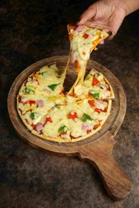 Chicken And Cheese Pizza