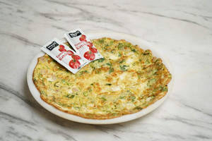 Chicken Omelette With Slice ( 4 Egg )