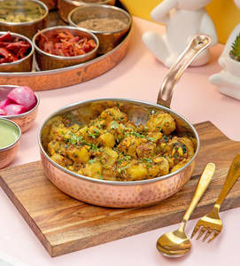 Heeng Dhaniya Aloo