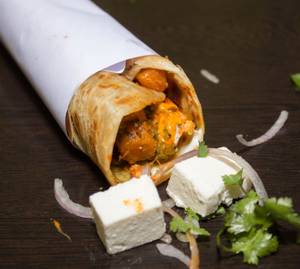 Single Egg Double Paneer Roll