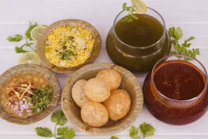 Pani puri [family pack] 16  pieces]