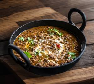 Dal Makhani With Roti