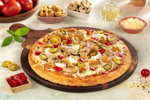 Exotic Chicken Pizza
