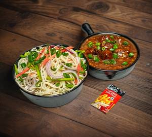 Veg Noodles With Veg Manchurian Gravy [Full]