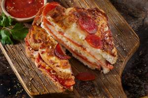 Pizza flavour sandwich