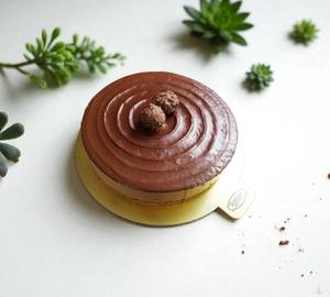 Ferrero Rocher Cold Cheese Cake  