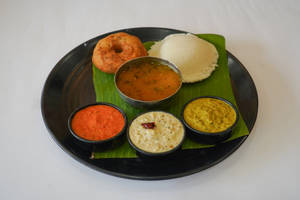 Idli Vada Sambhar