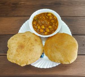 Chhole puri [5 pieces]