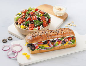 [41g Protein] Fiery Paneer Salad + Veggie Sandwich