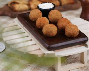 Corn Cheese Ball