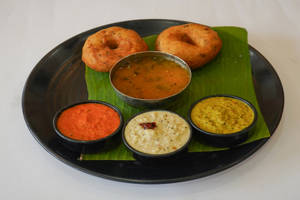 Vada 2 Pcs