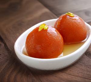 Gulab Jamun (4 Pcs)
