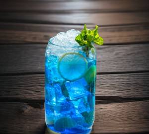 Blue Lagoon Mojito