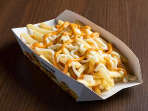 Cheesy Chilli Fries