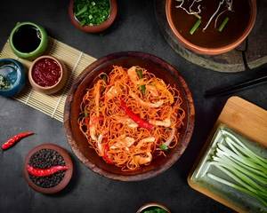 Chicken Schezwan Noodles