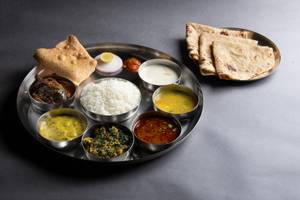Special Akshar Bhrhma Thali