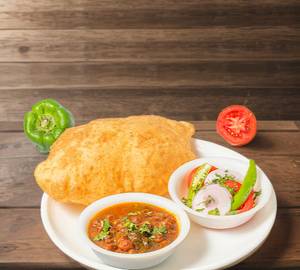 Chole Bhature (2 piece)