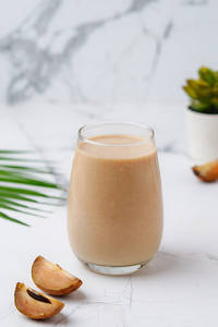 Sapota (chickoo) Milkshake