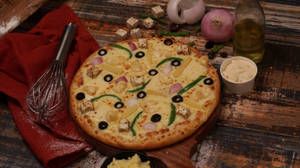 Cheesy Mac Veg Large Pizza