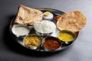 Puneri Thali