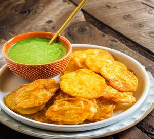 Aaloo chips pakauda