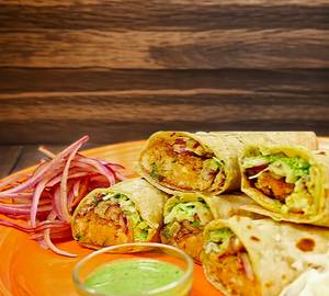 Masala chicken roll