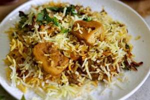 Rajkumar Saini Special Chaap Biryani [1 kg, Chaap 3 Pieces]