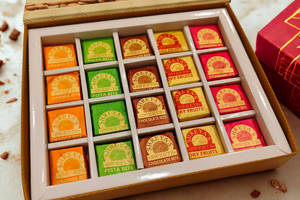 Assorted Kaju Bites Delight Box [20 P]