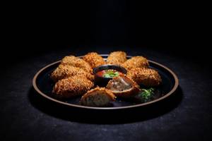 Veg Kurkure Peri Peri Momos (6Pcs)