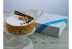 Nougat Pastry Cake 500g