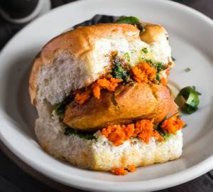 Vada pav 1 piece