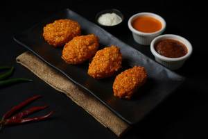 Chicken Cheese Kurkure Momo (6Pcs)