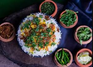 Veg Hyderabadi Biryani (Spicy) (Half Pot)