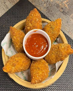 Crunchy Momos