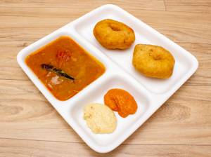 Sambar vada [2 pieces]