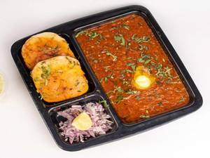 Kolhapuri Cheese Pav Bhaji