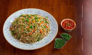 Veg Hakka Noodles