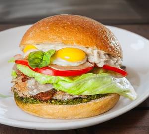 Egg and chicken burger