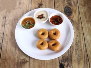 Special vada [2 pieces]