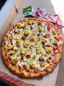 Peppy paneer pizza