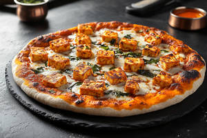 Paneer tikka pizza