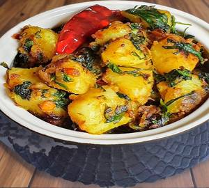 Aloo Spring Onion Sukhi Sabzi