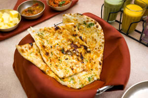 Cheese Garlic Naan