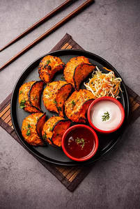 Tandoori paneer tikka afghani momos [8 pieces]