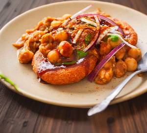 Tikki Chole [1 Piece]