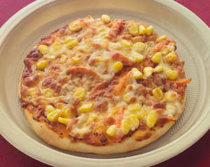 Tomato Corn Pizza