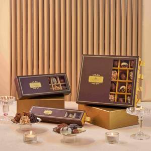 Eiffel Tower Chocolate Box Of 12 Gift Hamper